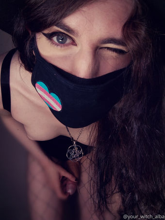 your_witch_alba