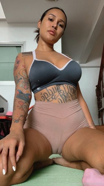 yourbadassbabe Foto Nude Leaked OnlyFans 2
