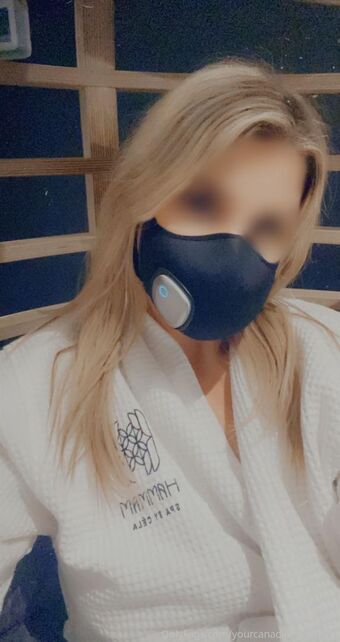 yourcanadiangirlfriend